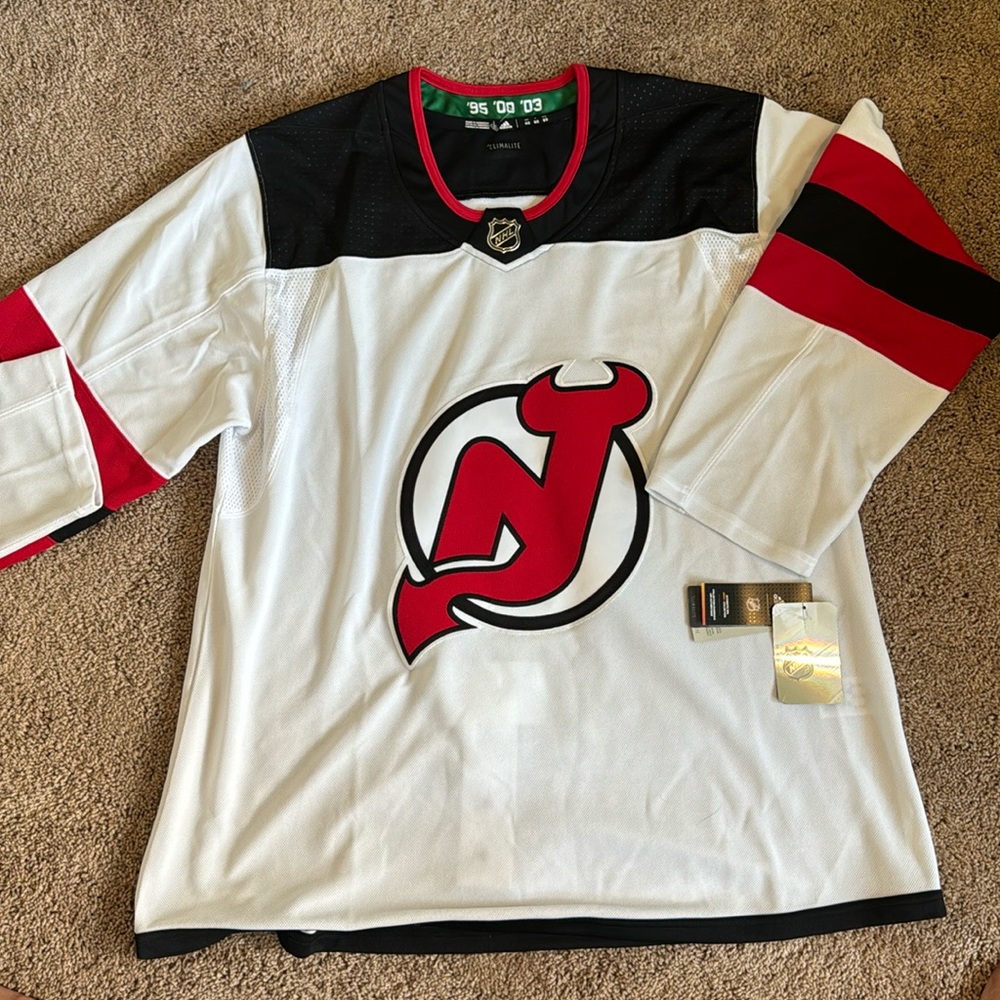 NWT Adidas men’s New Jersey Devils authentic NHL jersey